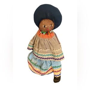 Mid Century Seminole Indian Coconut Husk/Palmetto Fiber Folk Art Doll, 6” Tall